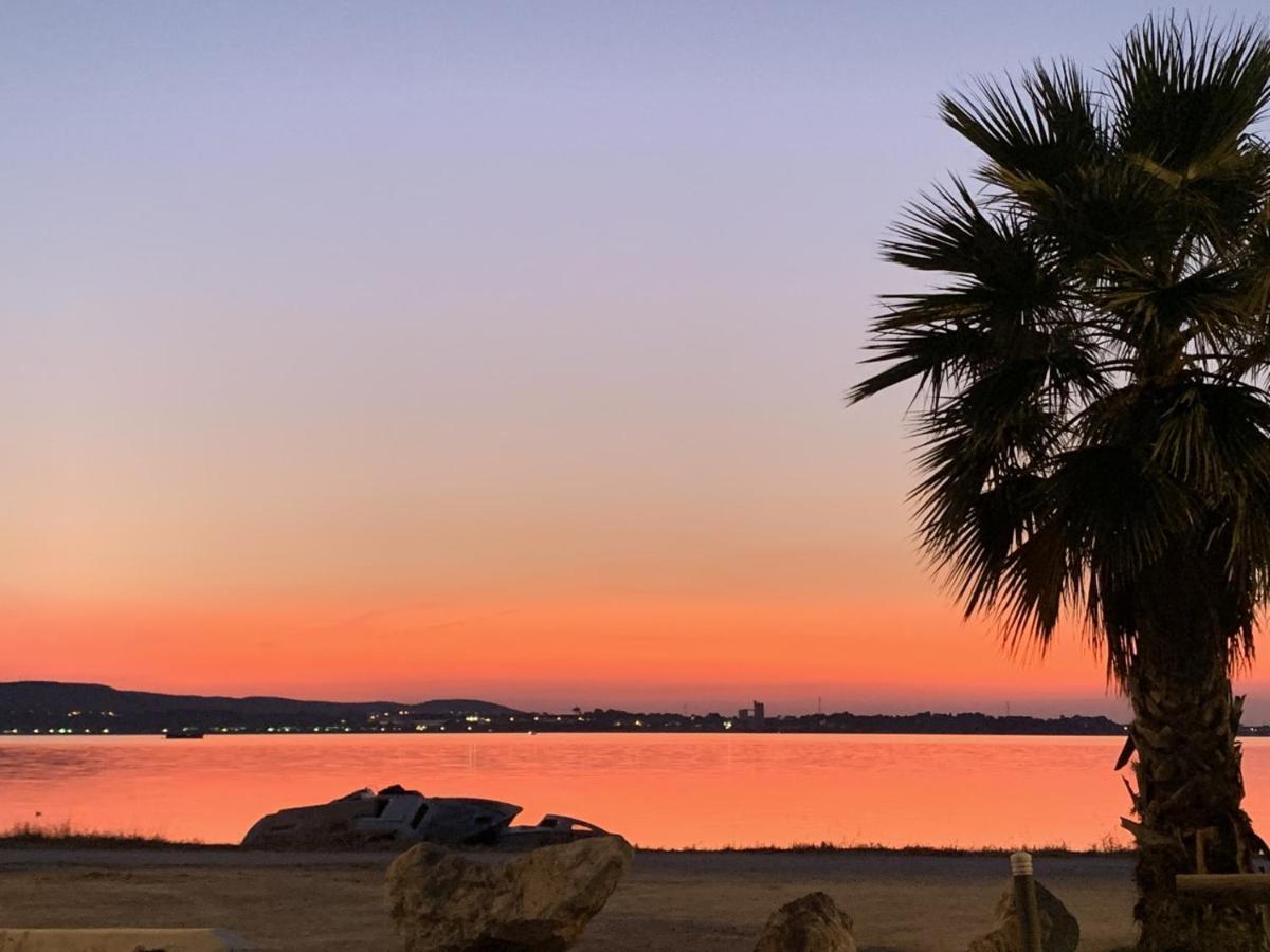 Le Marin Apartment Sete Bagian luar foto